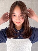 ラフ フロム ガーデン(Laf from GARDEN)&nbsp;ミディアム/レイヤーカット/顔周りカット/ベージュ/透明感カラー