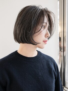 スーク(Suq.) フェミニンボブ