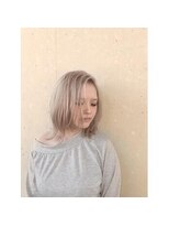 ヘアーリゾートレガロ 八尾店(Hair Resort regalo)&nbsp;近鉄八尾／柔らかベージュのコンパクトボブ