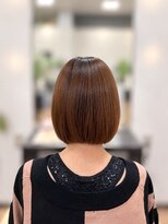 ヒビ(hibi)&nbsp;ツヤ感まとまり大人ボブ