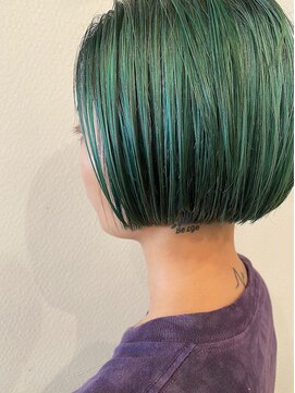 エマ 蕨(EMMA) ◎ミニボブ×グリーン◎