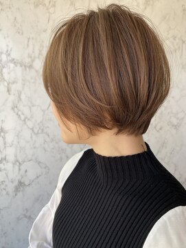 ウィクシー(wixy) 大人可愛いショートボブ