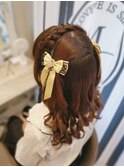編み込みハーフツインテール