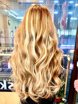 ドットアール(.R) 外国人風メッシュ