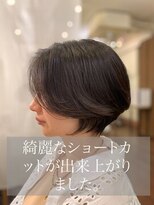 メイクス 表参道(MAKE'S omotesando)&nbsp;前髪長め短すぎないショートカットで仕上げが楽