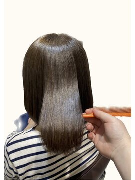 ノーティス(noTice) 透明感Cカール小顔セミディ