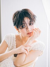 アクト(ACT) ハンサムショート/センターパートショート/透け感ショート