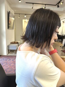 ファイブシーン アオヤマ(5SCENE AOYAMA) 切りっぱなしボブミニボブパーマくびれボブ外ハネボブブリーチ