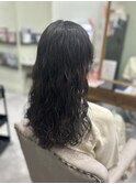 エレガントな大人女子の縦落ちパーマ/デジタルパーマ