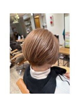 コルテ(Corte) 白髪ぼかし×ミルクティベージュ♪by吉村