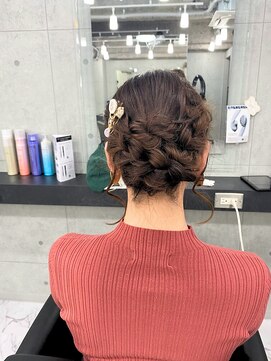 エンディアリング 東銀座(Endearing) ★レイヤーカット イメチェン 美髪 ホワイトブロンド