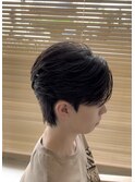 刈らないフェザーパーマメンズショートマッシュ