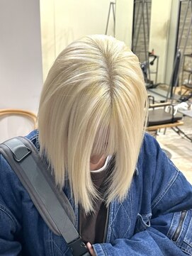 ヲタク(wotaku.) ブロンドベージュホワイトブロンド抜きっぱなしブロンドブリーチ