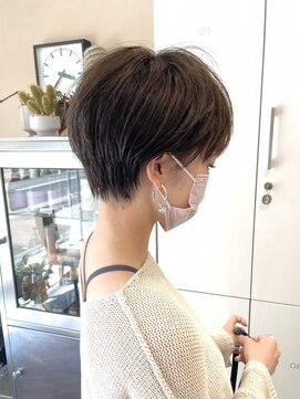 ローヴ 梅田(L'aube) ショートボブ  ショートカット　ハンサムショート　大人ショート