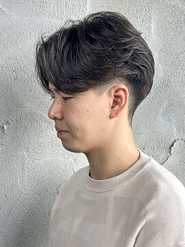 ニアウ 高崎店(Niau) MEN’S HAIR/ニュアンスパーマ/刈り上げセンターパート/群馬高崎