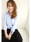 ヌーディーな質感で大人カジュアルに！