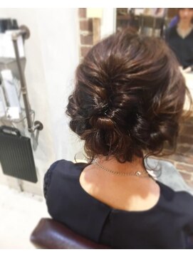 アウルヘアー(owl hair) くるりんぱアレンジ