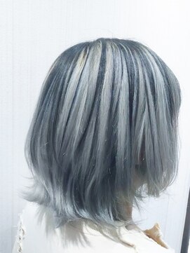 トムキャット(TOM CAT) ケアブリーチシルバー×アウターダークアッシュ