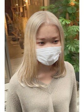 アルカナ 明治神宮前原宿(ARCANA) ホワイトカラー　ホワイトブロンド　ホワイトベージュ