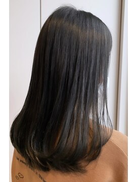 クールブ(Courbe) 透け感のある暗髪☆グレージュブラウン