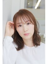 スリーアン(THREE ann.)&nbsp;大人可愛い20代30代40代インナーカラー小顔ウルフレイヤー
