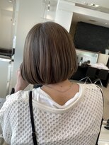 コンセプトトゥービー(Concept to be…) ミニボブ×ハイトーンベージュ/wカラー