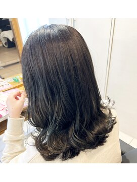 サロン ド ビカ(Salon de bika) ミディアム×ダークマット