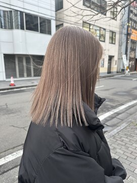 ヴァンシィー(VANCY) 中明度のミルクティーベージュ