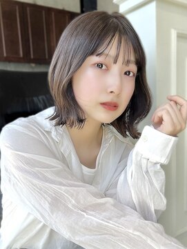 ザシー おおたかの森(The C) くびれボブ　シースルー前髪　グレージュ