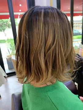 シャンプーボーイアネックス(SHAMPOO BOY Annex) 重め外はねボブbyERINA