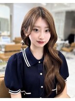 レイリー 原宿 表参道(Rayreee) 顔まわり美人ロング韓国風レイヤーくびれ巻き10代20代30代