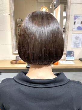 ルフトバイアンビエンテ(Luft by ambiente) 内巻きボブスタイル