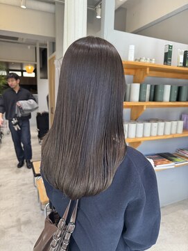 【マオ】赤みのない透明感カラーブリーチなしグレージュ自由が丘