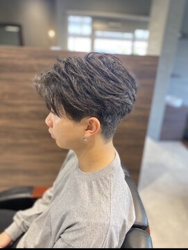 ザバーバーミヤタケ(THE BARBER MIYATAKE) フェザーカット