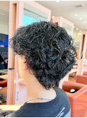 King Gnu常田っぽいメンズって男女問わず理屈無くモテるよね。