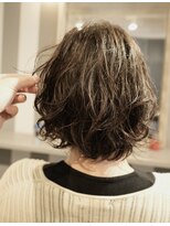 モフルディック(Mof Ludique)&nbsp;外ハネを混ぜたやわらかボブパーマ