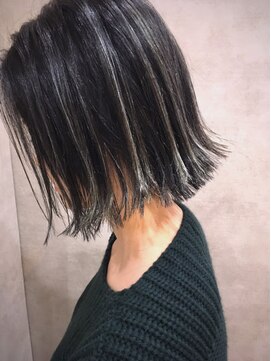 クロックレス (CLOCKLESS) 切りっぱなしボブ　×　ハイライト　＃CLOCKLESS伊勢崎