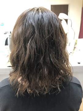 トゥディ(today) 切りっぱなしボブにデジタルパーマ