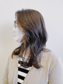 アヴァンセ サニー美容室 アッシュベージュ