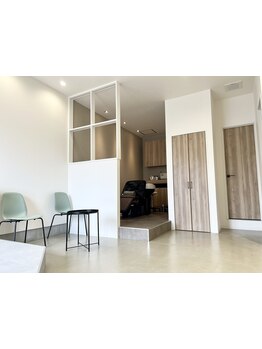 【佐野/館林】グレーを基調とした落ち着いた空間でキレイに☆一人ひとりのご要望に寄り添い理想を叶える