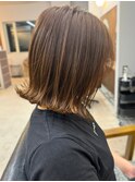 外ハネボブ　ベージュ　ブラウン　顔周りカット　20代30代