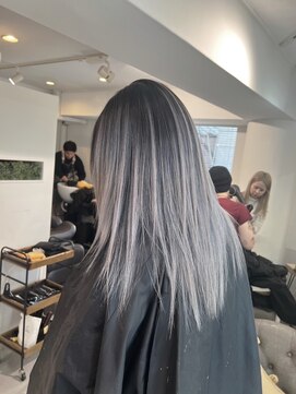 ピヨン 心斎橋(piLLon) 黒髪/ボブルフ/ネビージュ/小顔/ワンレン/髪質改善/