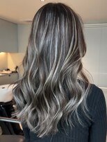 ヘアーサロングランデ(HAIR SALON GRANDE)&nbsp;ハイライトカラーミルクティーベージュレイヤーカット