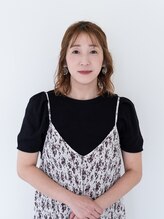 アンドビー(&b.) 山本 エミリ