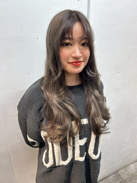 アイリー 名古屋(A/LEE) グレージュ/アッシュカラー/シルバーカラー/レイヤーカット