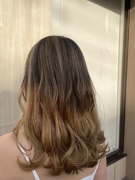 アース 四街道もねの里モール店(EARTH coiffure beaute) バレイヤージュ