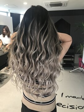 キング 枚方店(K!ng) ハイライトカラーミルクティーベージュレイヤーカット