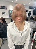 ハイライトカラーミルクティーベージュレイヤーカット