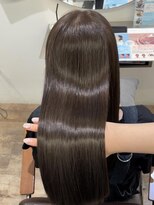 エレナ バイ アルテフィーチェ(elena by artefice)&nbsp;透明感抜群！オリーブベージュ