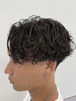 ビカムメンズヘアー 栄店(become men's hair)&nbsp;シャドウパーマ／刈り上げセンターパート／名古屋栄